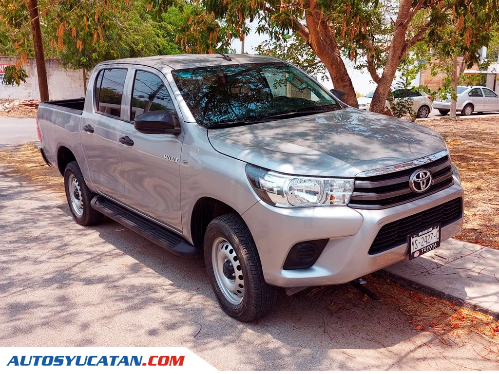 Toyota Hilux 4x2 2023