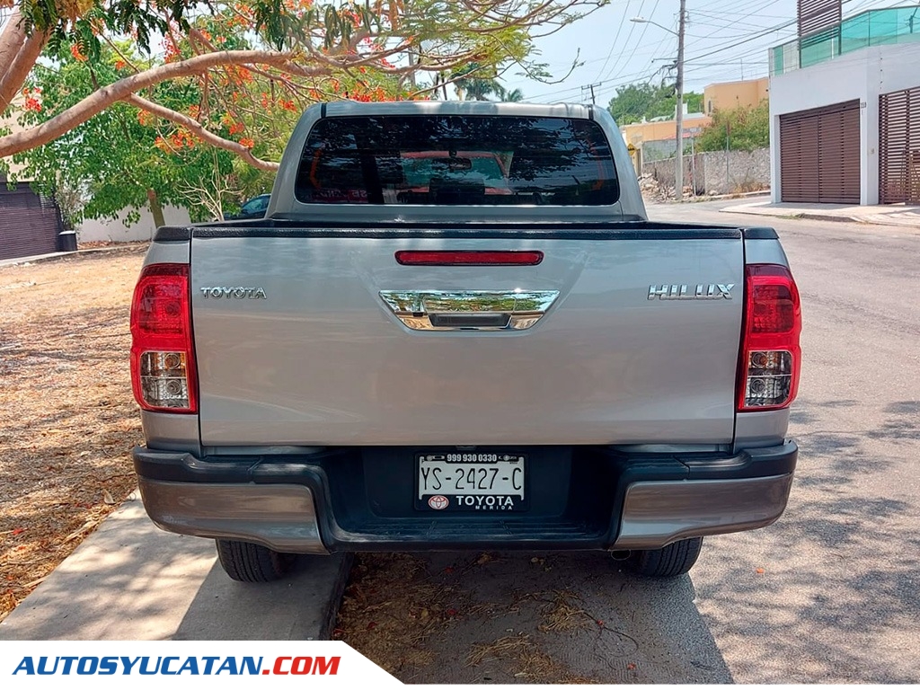 Toyota Hilux 4x2 2023
