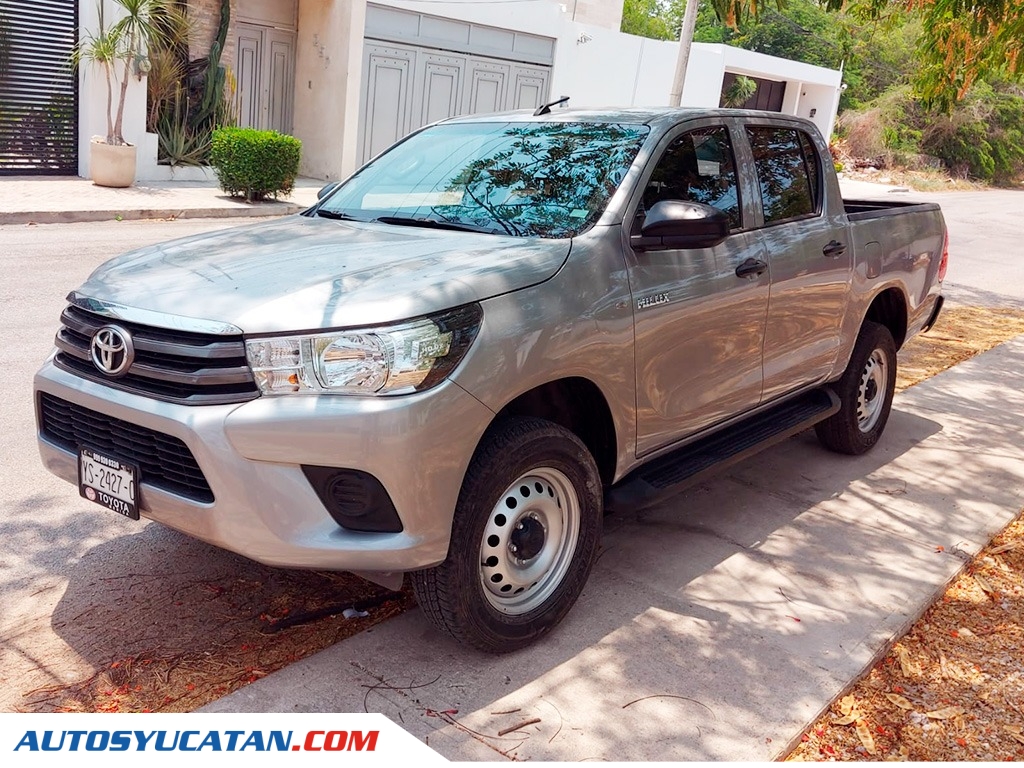 Toyota Hilux 4x2 2023