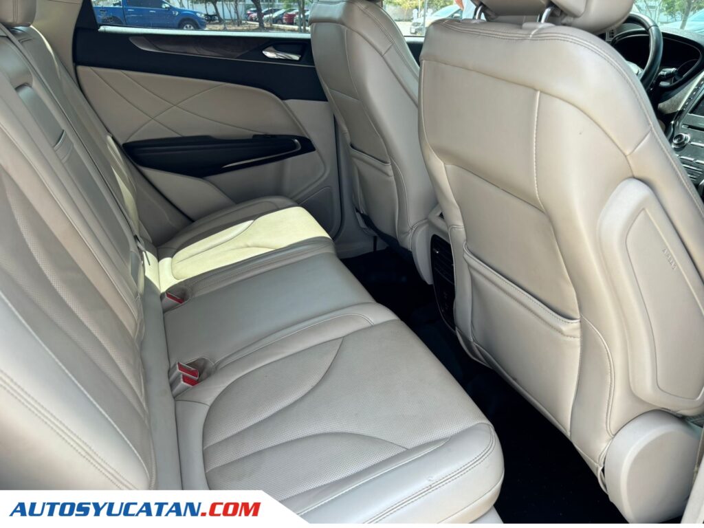 Lincoln MKC 2019