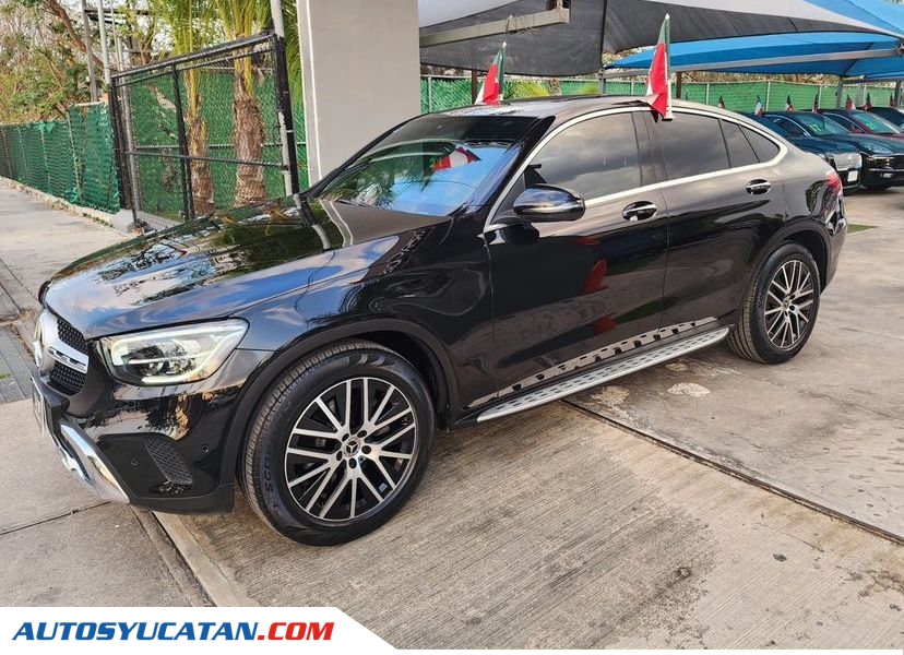 Mercedes Benz Clase GLC300 2021