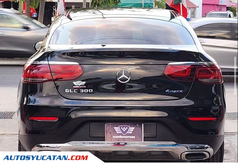 Mercedes Benz Clase GLC300 2021