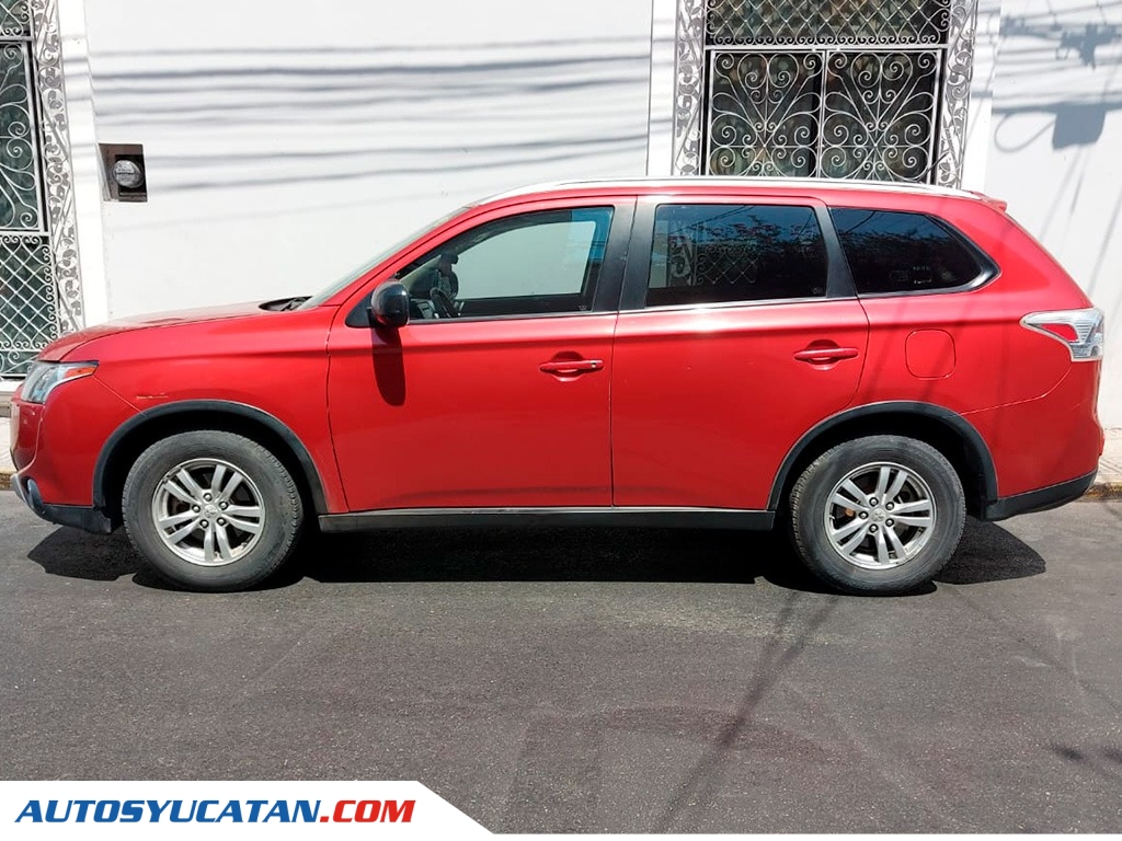 Mitsubishi Outlander SE 2015