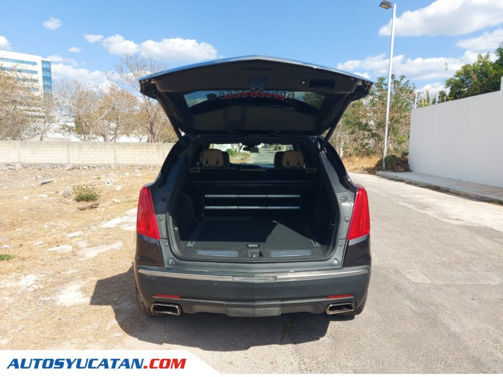 Cadillac XT5 Base V6 2017