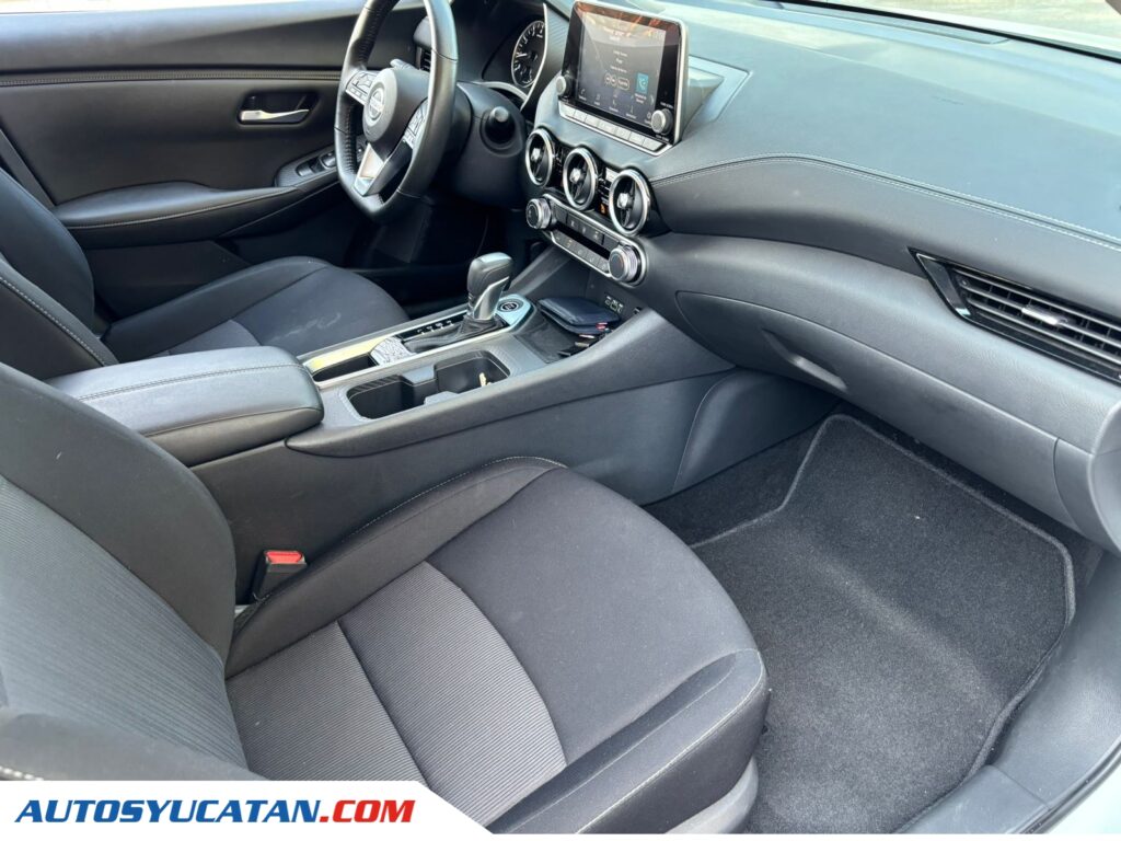 Nissan Sentra Advance CVT 2023