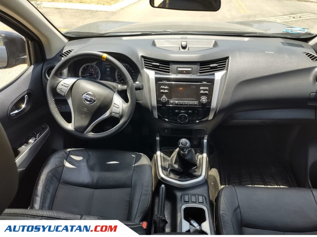 Nissan NP300 Frontier LE Midnight Edition 2019