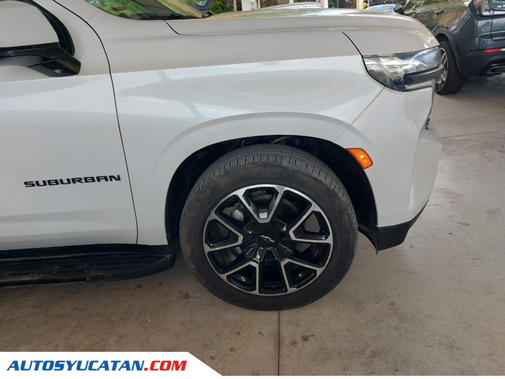 Chevrolet Suburban RST 2021