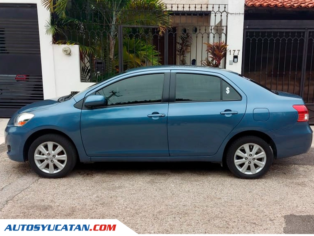 Toyota Yaris 2016