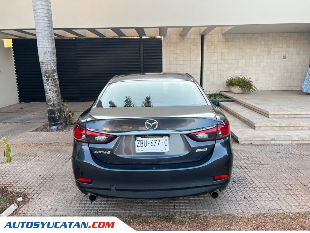 Mazda 6 Gris Único Dueño