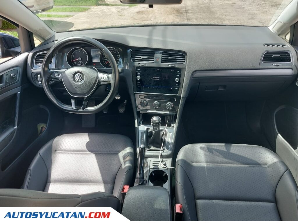 Volkswagen Golf Confortline TSI 1.4 2018
