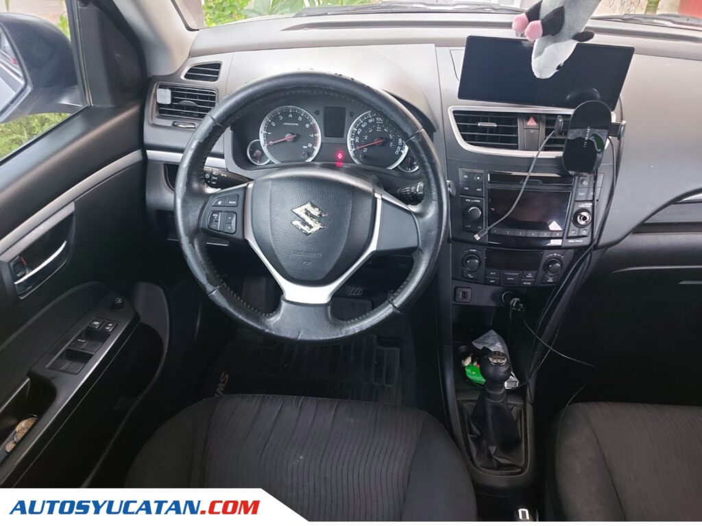 Suzuki Swift GLX TM 2013