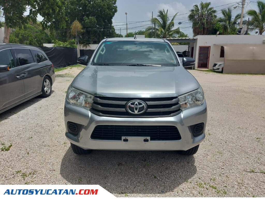 Toyota Hilux SR 2018