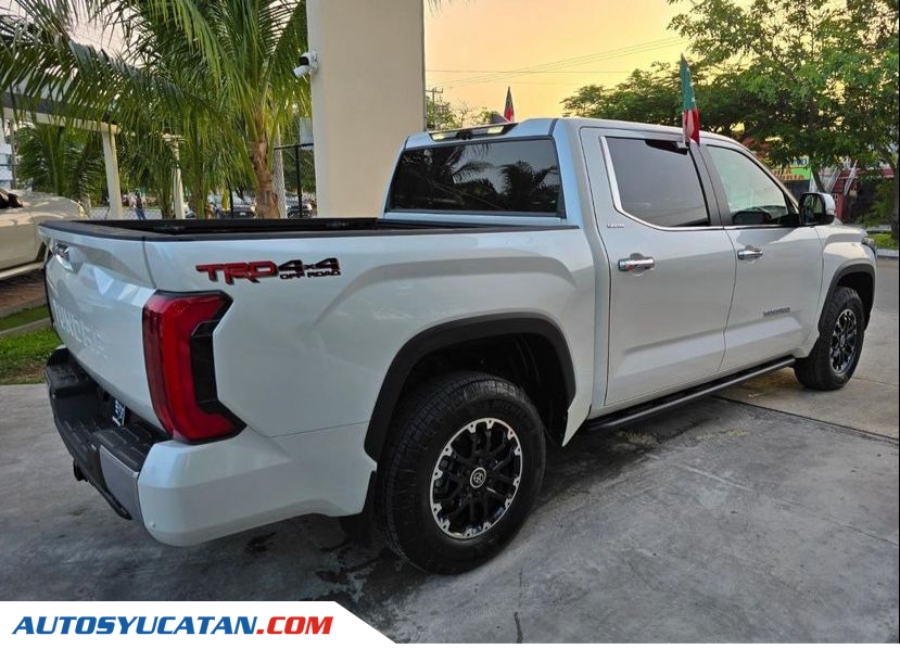 Toyota Tundra TRD 2024