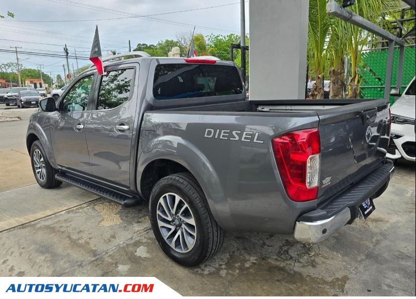 Nissan Frontier LE 2020