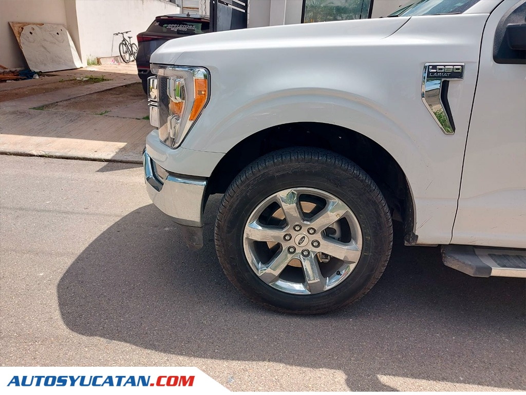 Ford Lobo Lariat 4x4 2023