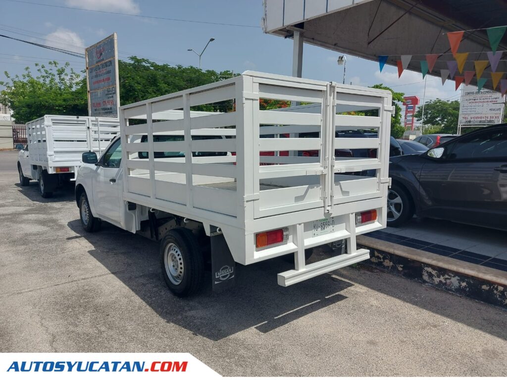 Nissan Estacas 2018