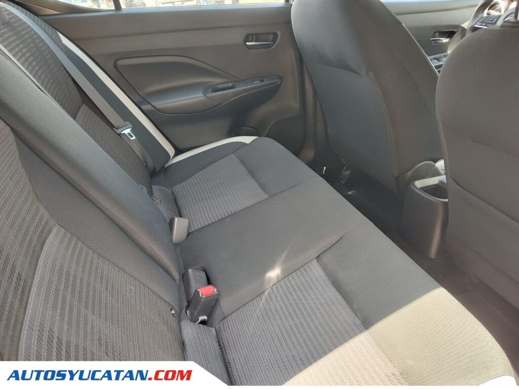 Nissan Versa Advance STD 2020