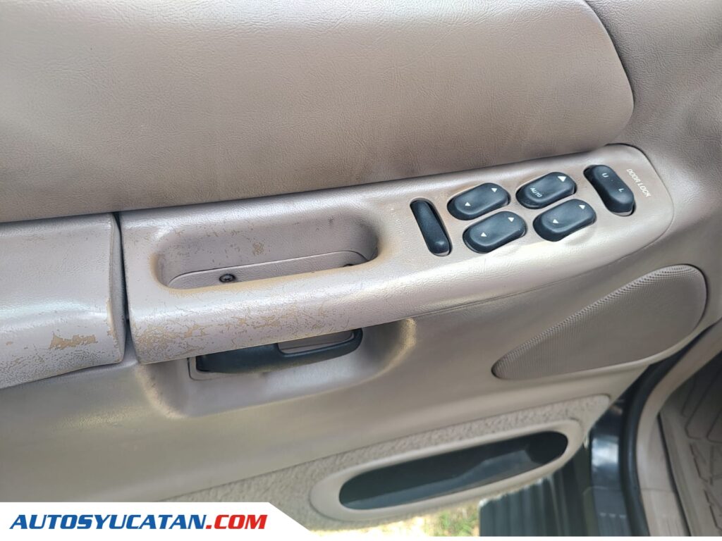 Ford Explorer 5.0 V8 Eddie Bauer Edition 4WD 1999