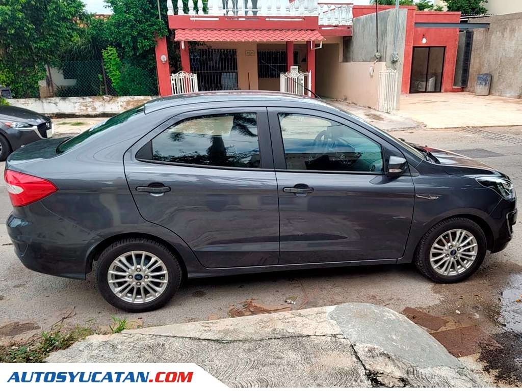 Ford Figo Titanium 2019