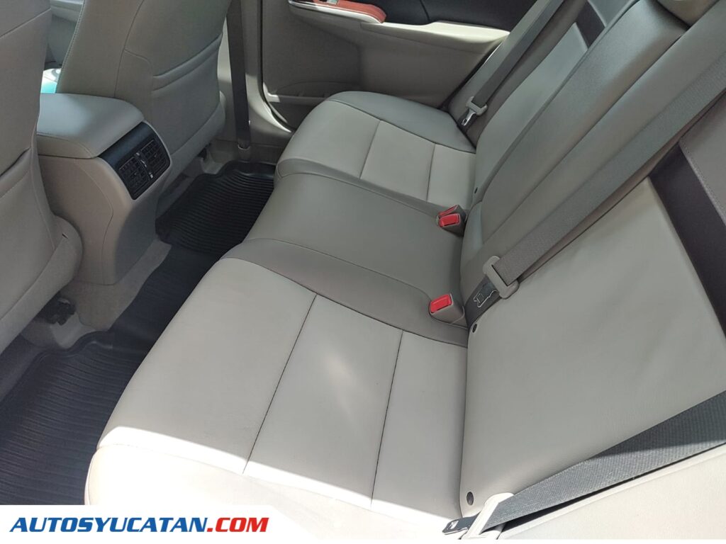 Toyota Camry XLE 2014