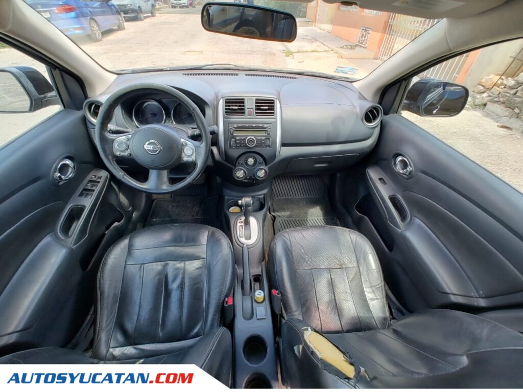 Nissan Versa Exclusive 2014
