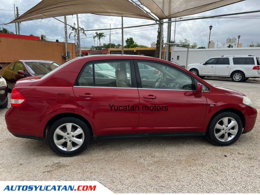Nissan Tiida 2011