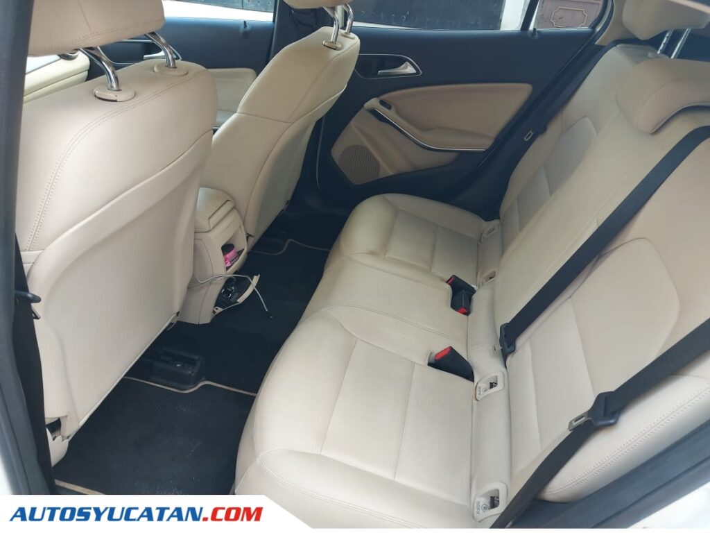 Mercedes Benz Clase GLA 200 2015