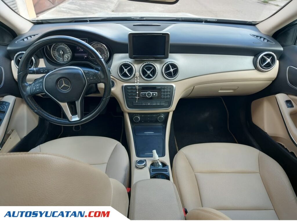 Mercedes Benz Clase GLA 200 2015