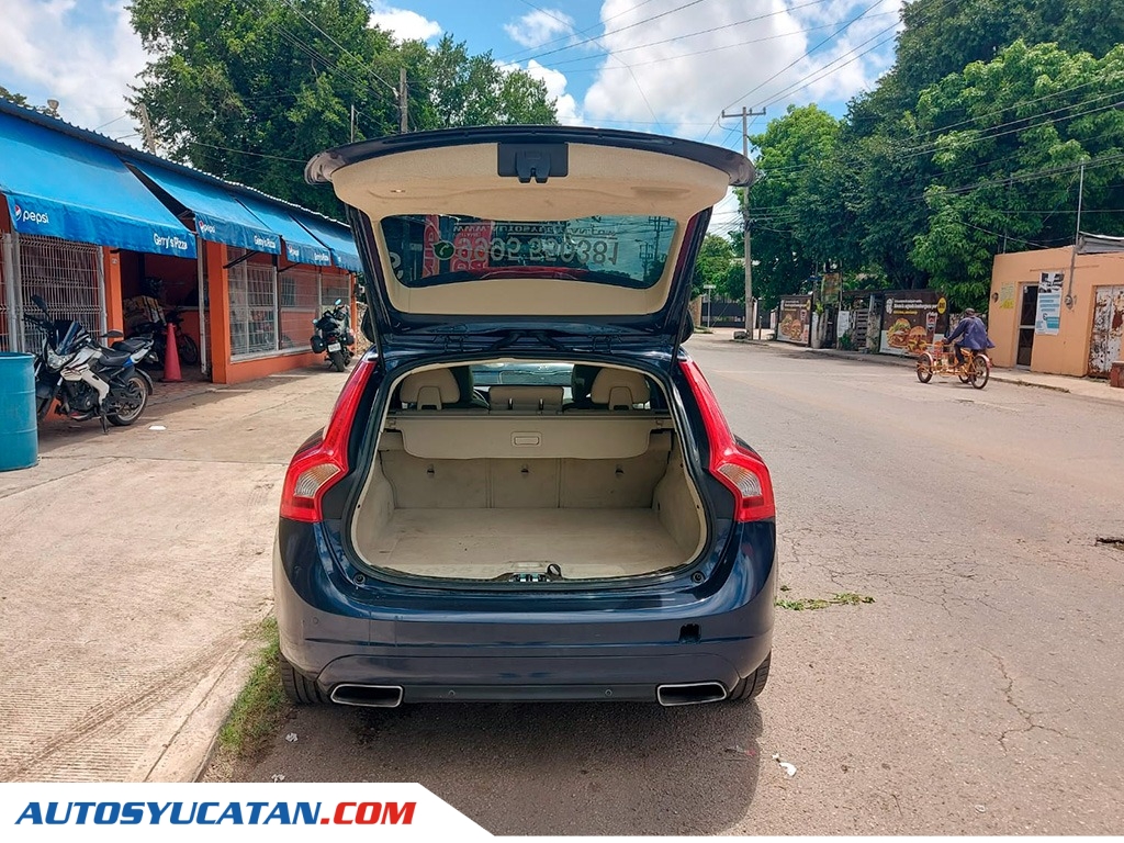 Volvo V60 2015