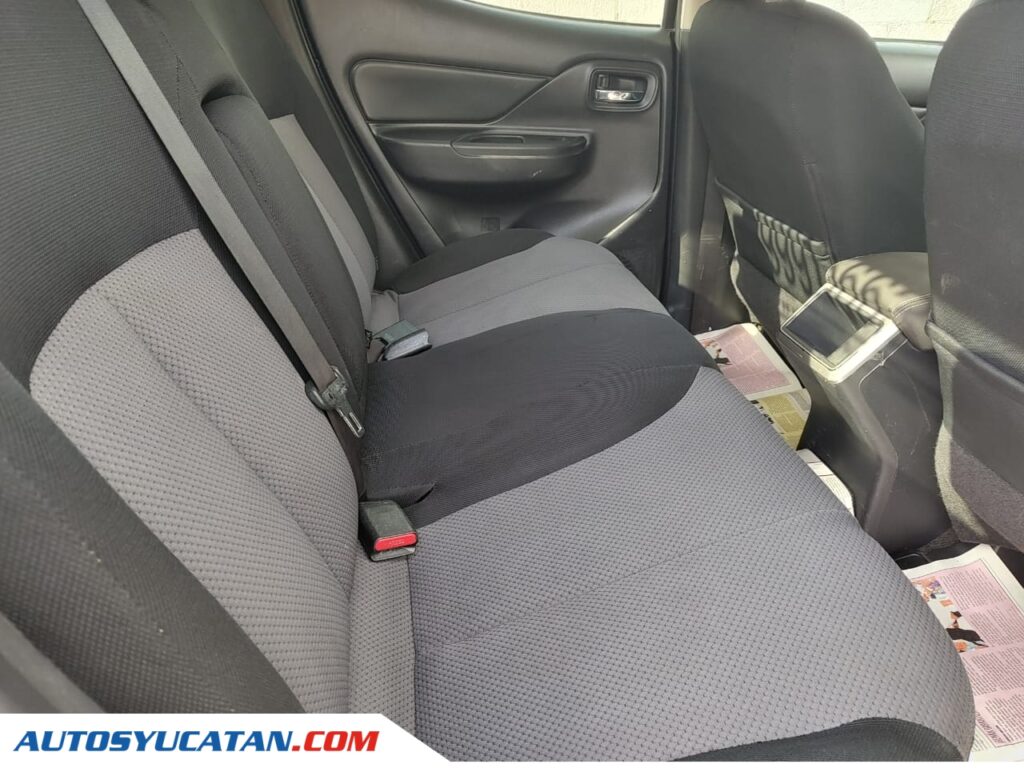 Mitsubishi L200 4X2 2021