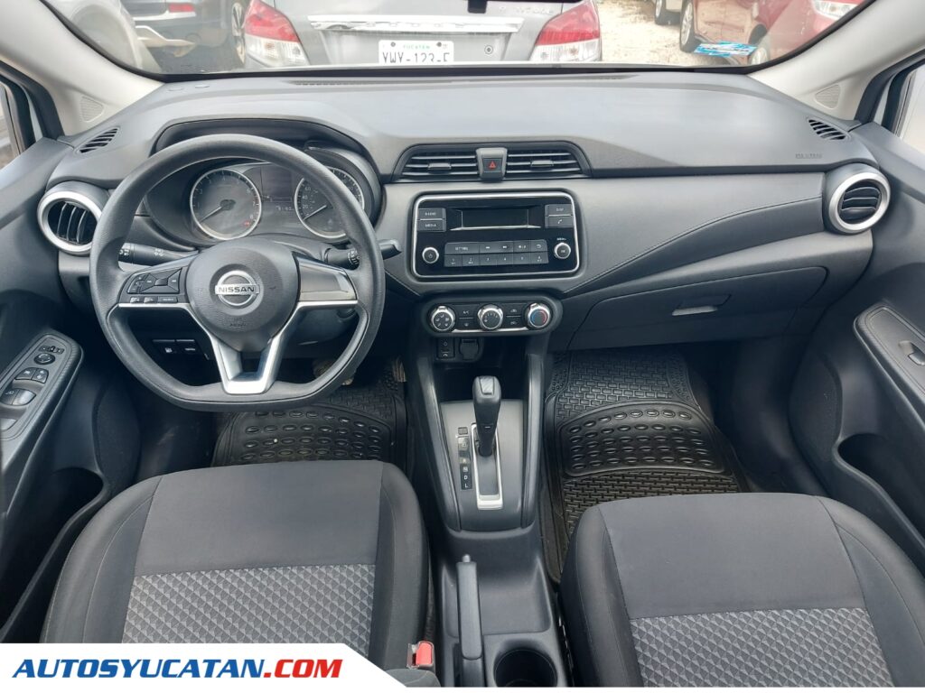 Nissan Versa Sense 2021