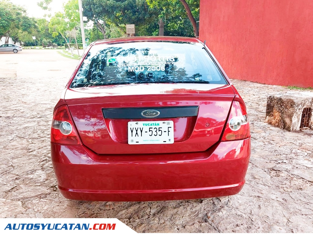 Ford Fiesta Sedán 2006