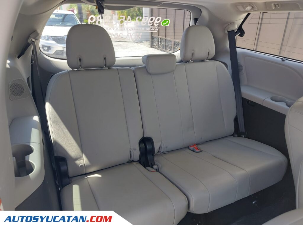 Toyota Sienna Limited 2017