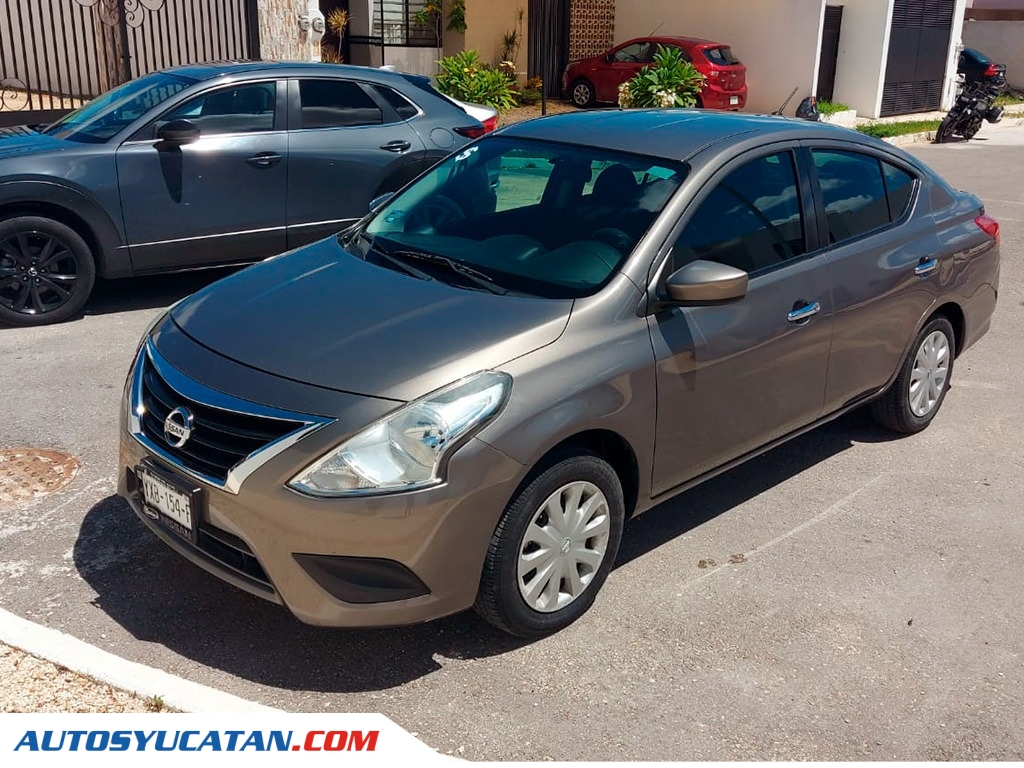 Nissan Versa Sense 2018