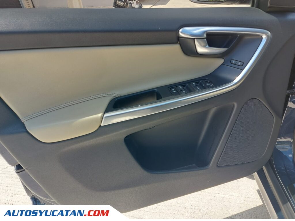Volvo XC60 Adittion Plus 2.0 Turbo 2014