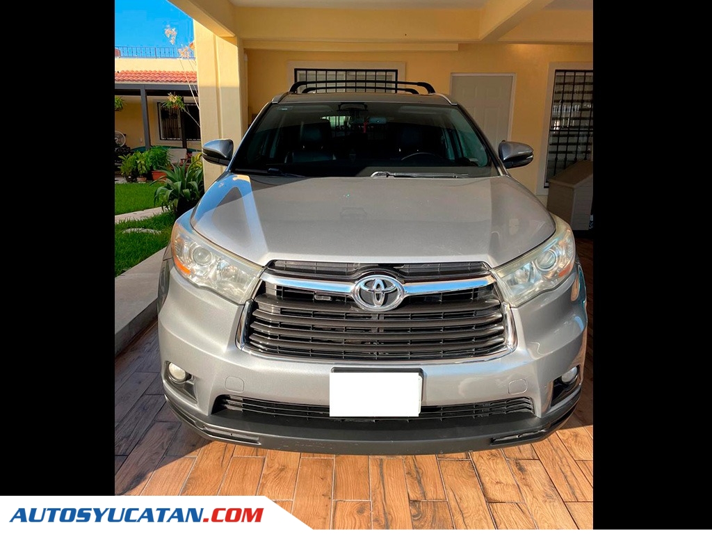 Toyota Highlander XLE 2016