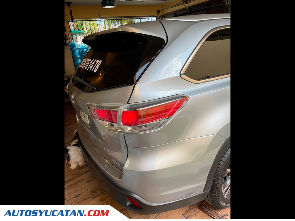 Toyota Highlander XLE 2016