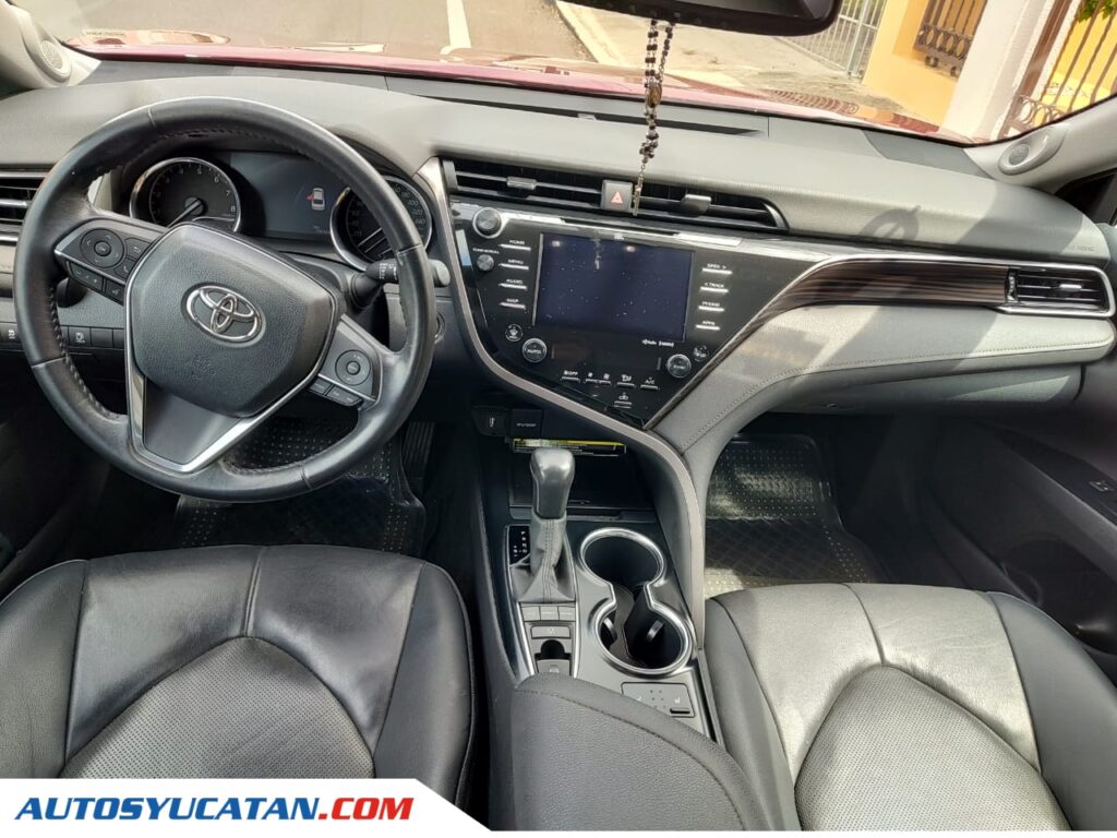 Toyota Camry 2020