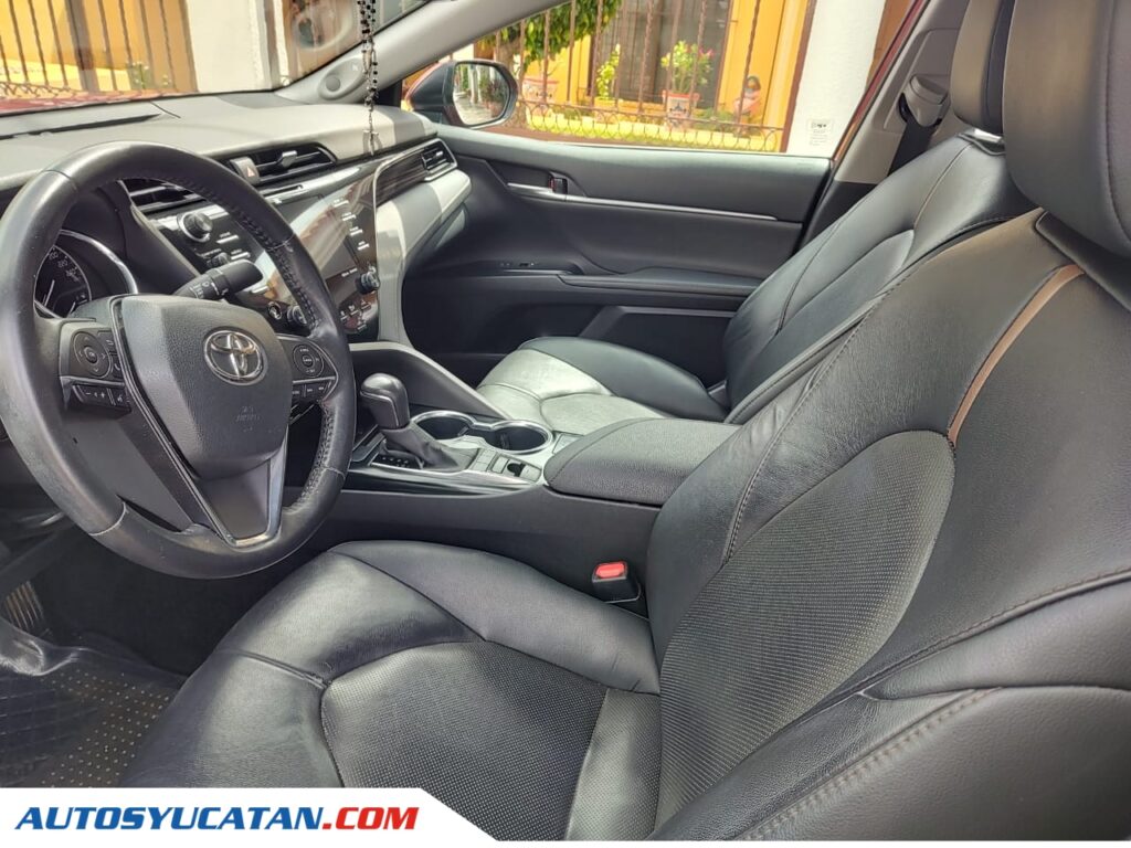 Toyota Camry 2020