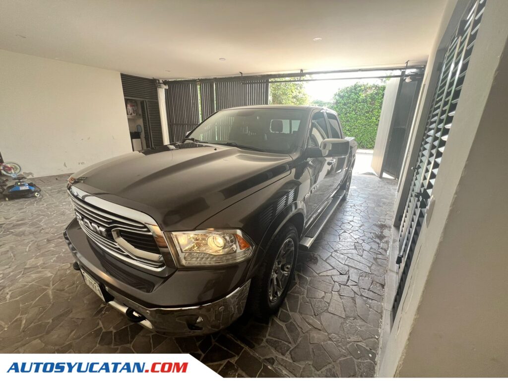 Dodge RAM 2500 Crew Cab Limited Laramie 4x4 2017