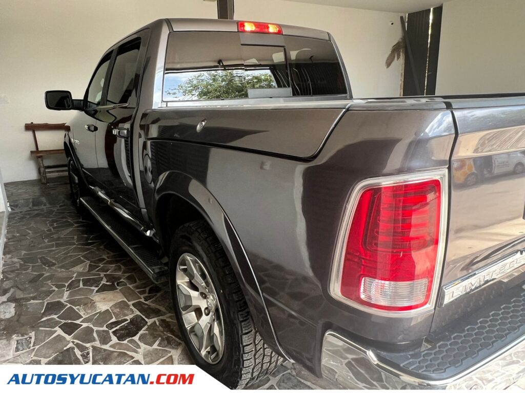 Dodge RAM 2500 Crew Cab Limited Laramie 4x4 2017