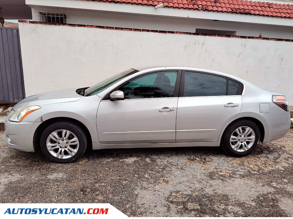 Nissan Altima SL High 2.5 2012