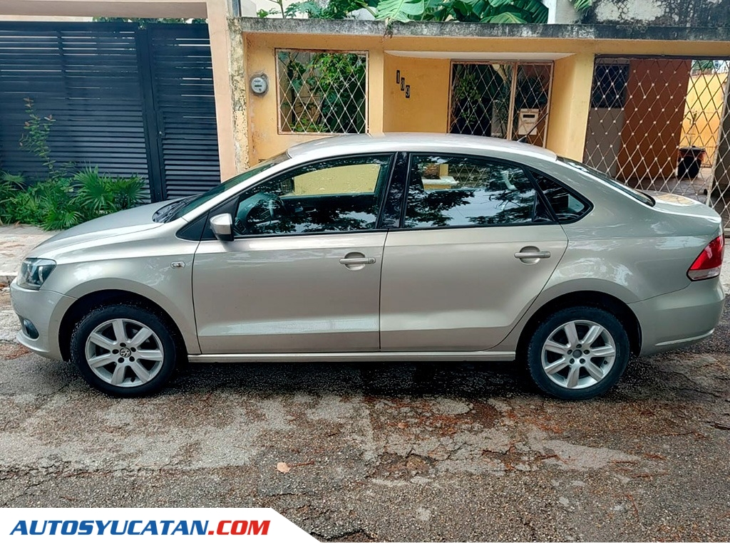 Volkswagen Vento Highline Triptronic 2014