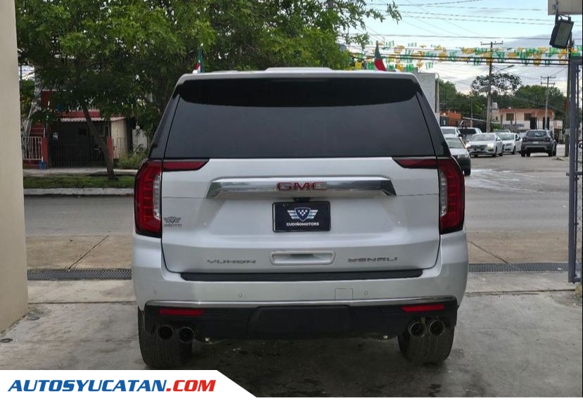 GMC Yukon Denali 2021