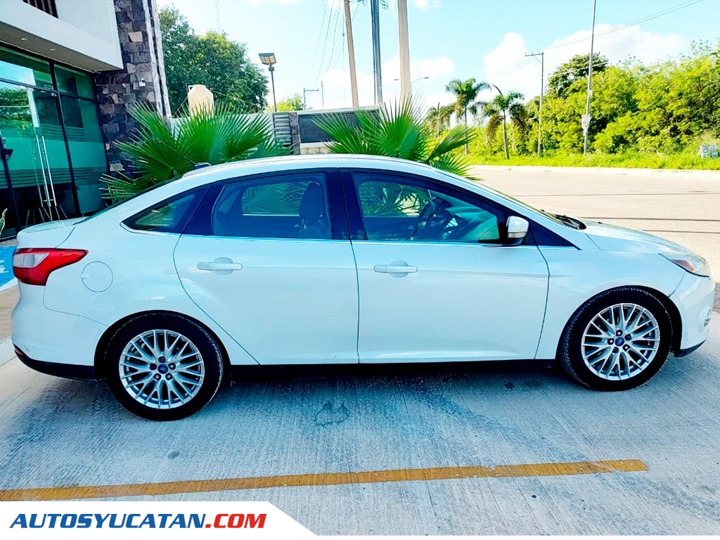 Ford Focus SEL 2012