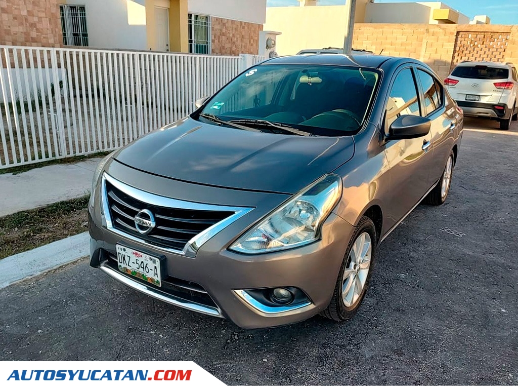 Nissan Versa Advance 2015