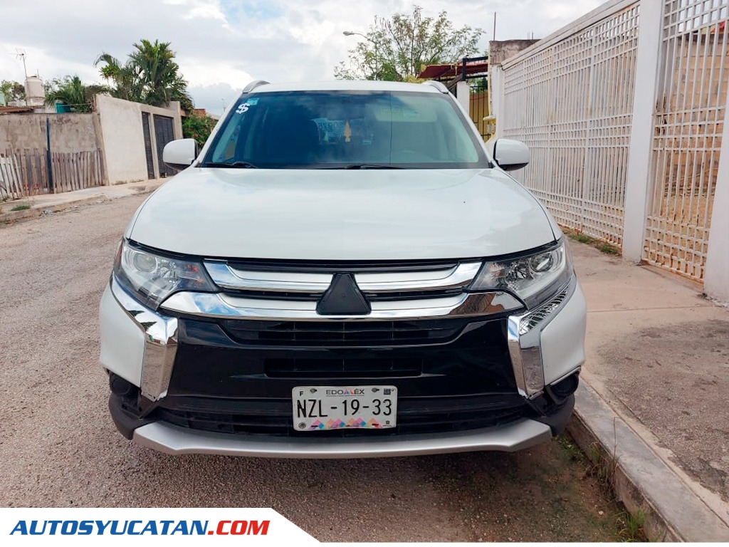 Mitsubishi Outlander ES 2016