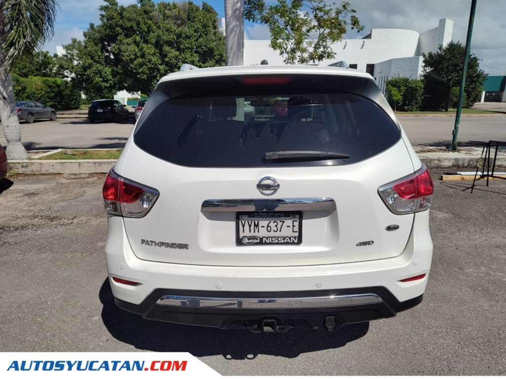 Nissan Pathfinder EX 4WD 2014