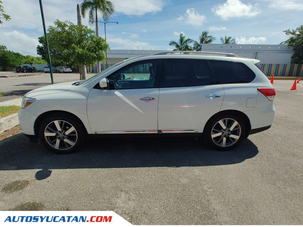 Nissan Pathfinder EX 4WD 2014
