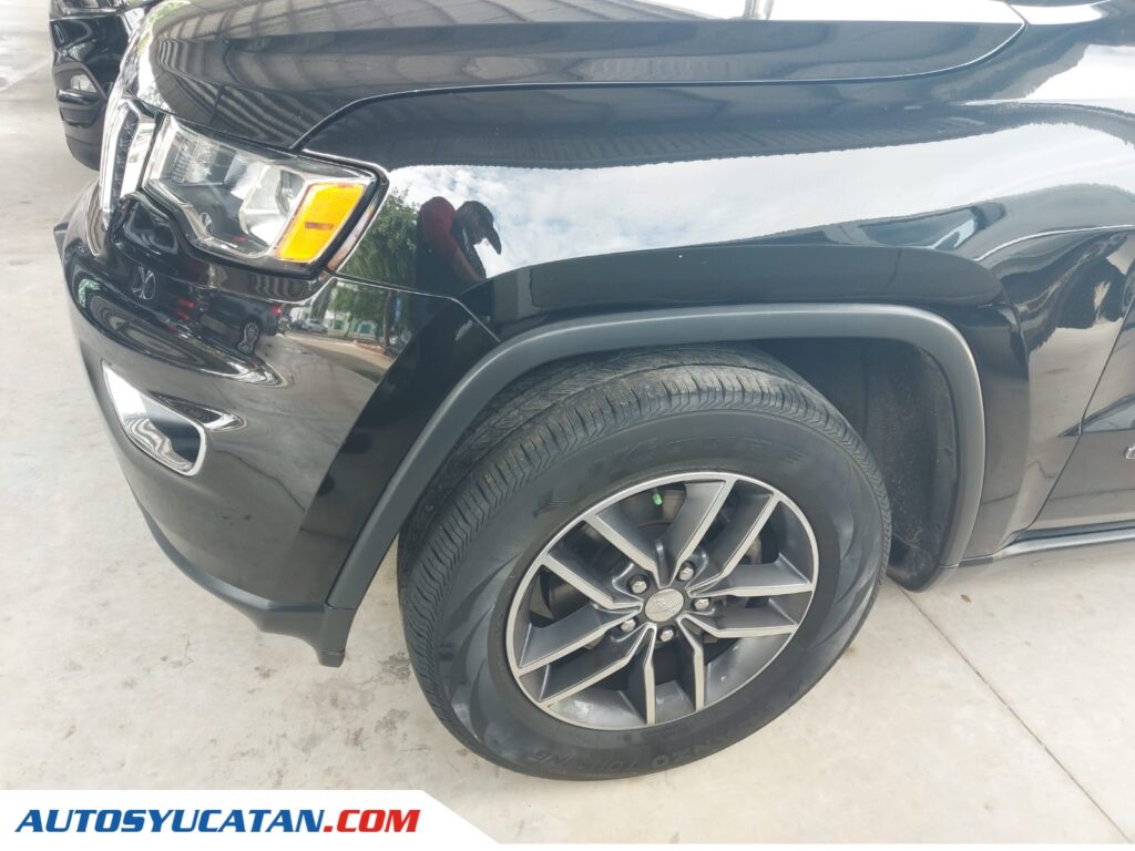 Jeep Grand Cherokee Laredo 2018